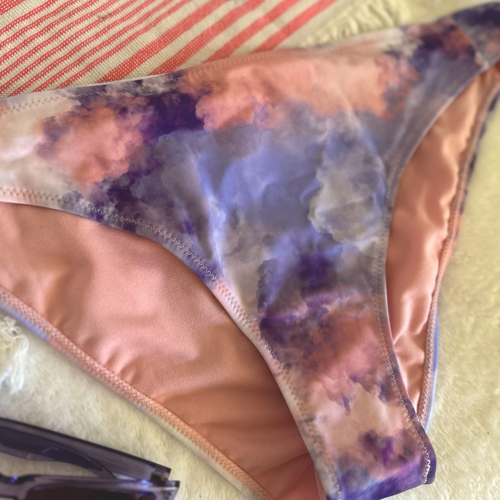 Roxy mid-rise purple and pink marbled bikini swim bottom